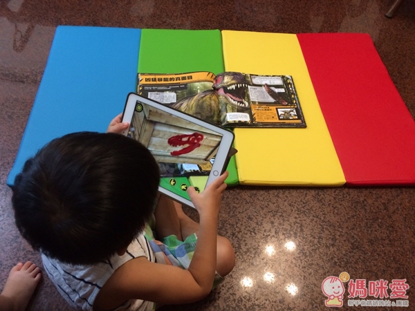 哇！恐龍跑出來了：恐龍小百科