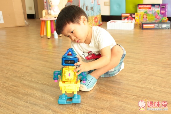 Magformers 磁性建構片行動機器人