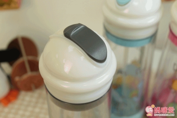 美國drinkadeux 雙層兒童水壺輕鬆可推開